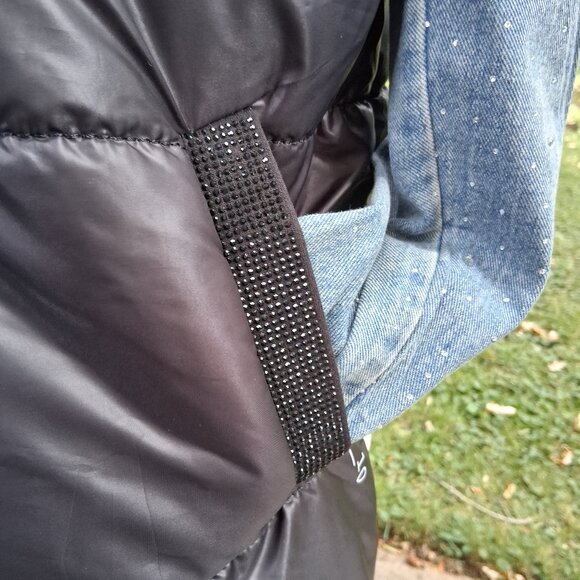 Black White Rose with Crystals Hooded Puffer Vest XL - Picture 7 of 15